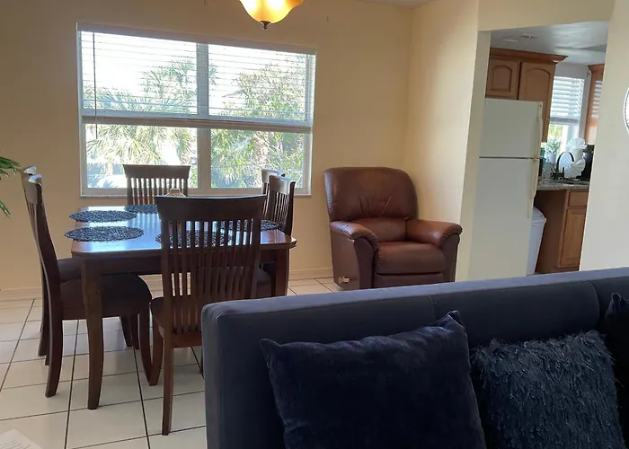 Lido Beach Apt 2L